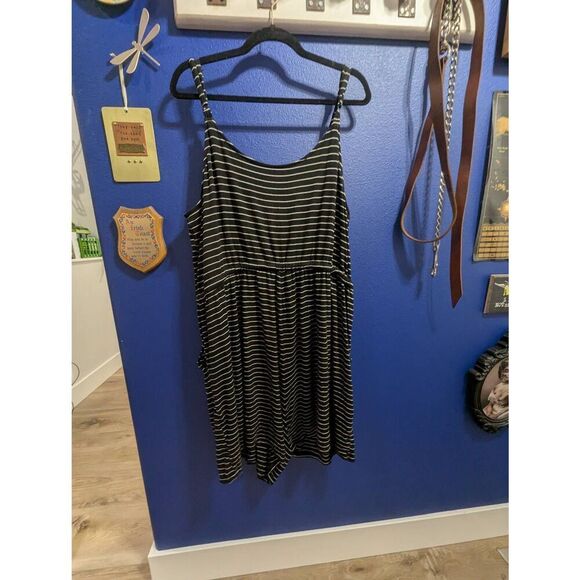 Sz 2 Torrid Super Soft Pinstripe Romper - Picture 2 of 6